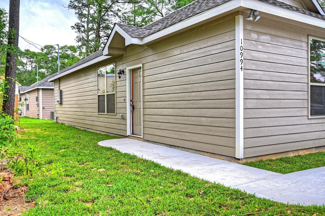 Photo of 11724 White Cedar Street