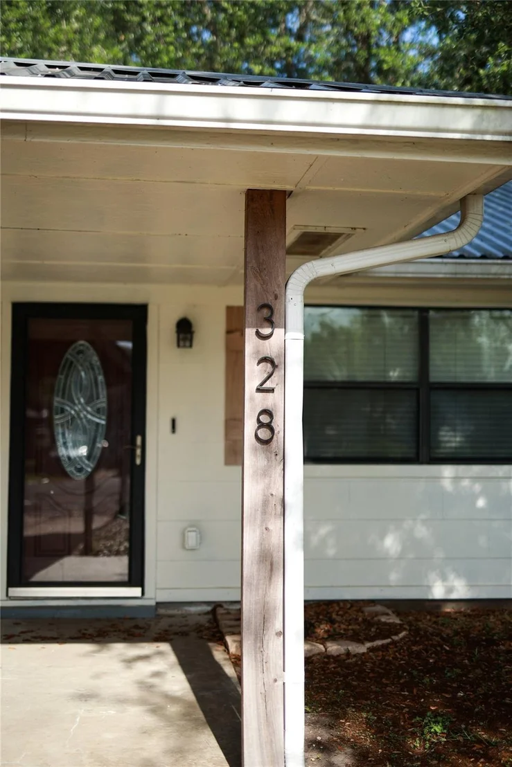 Photo of 328 Paula Avenue