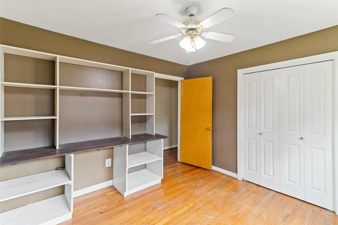 Photo of 1413 Lawn Drive