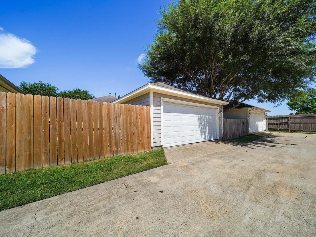 Photo of 6139 Lone Prairie Way