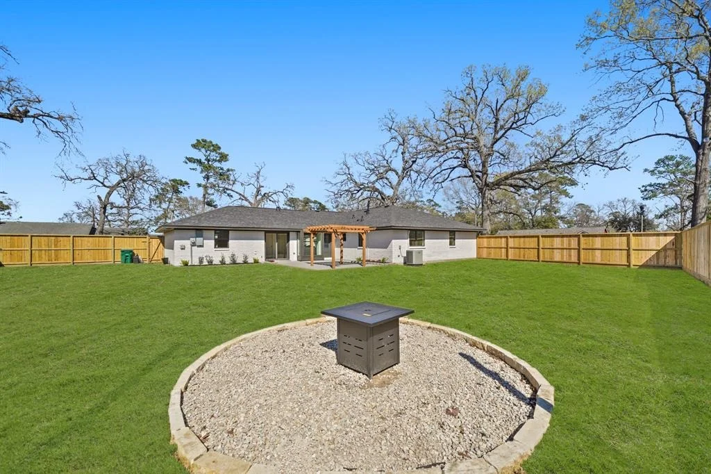 Photo of 4115 Gardendale Drive