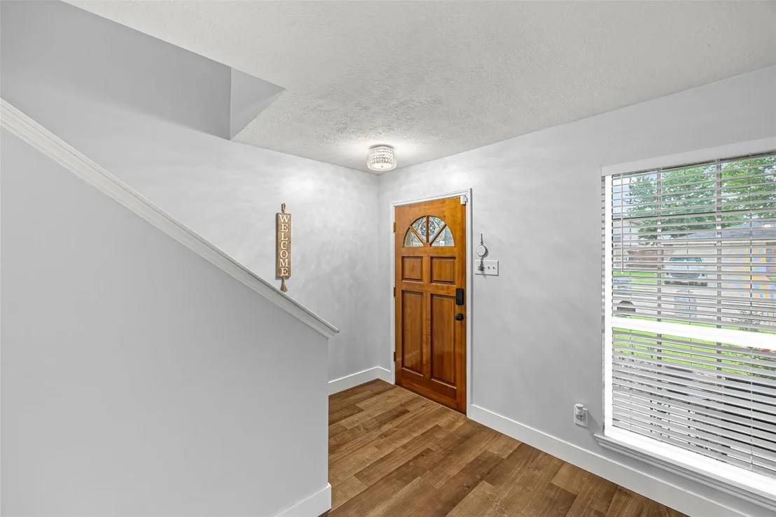 Photo of 2710 Fox View Circle