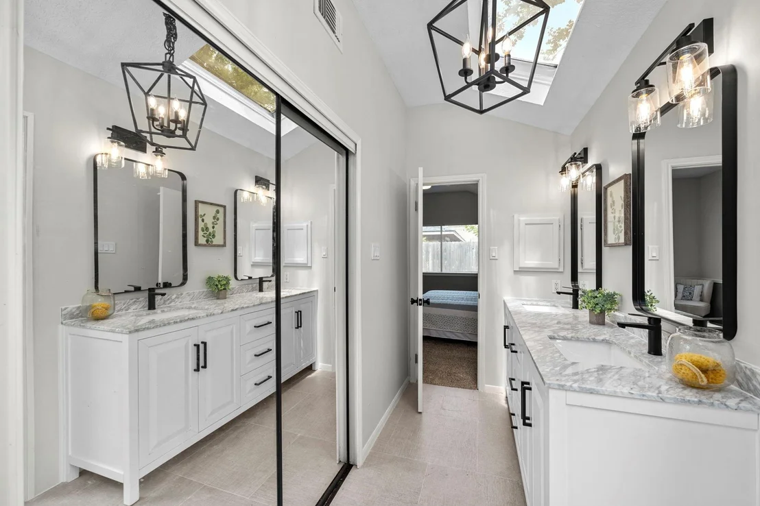 Photo of 2918 Walnut Springs Drive