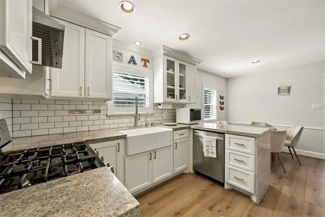 Photo of 10718 Chevy Chase Drive