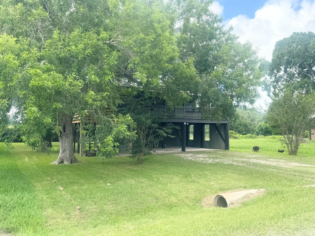 Photo of 788 Riverside Drive