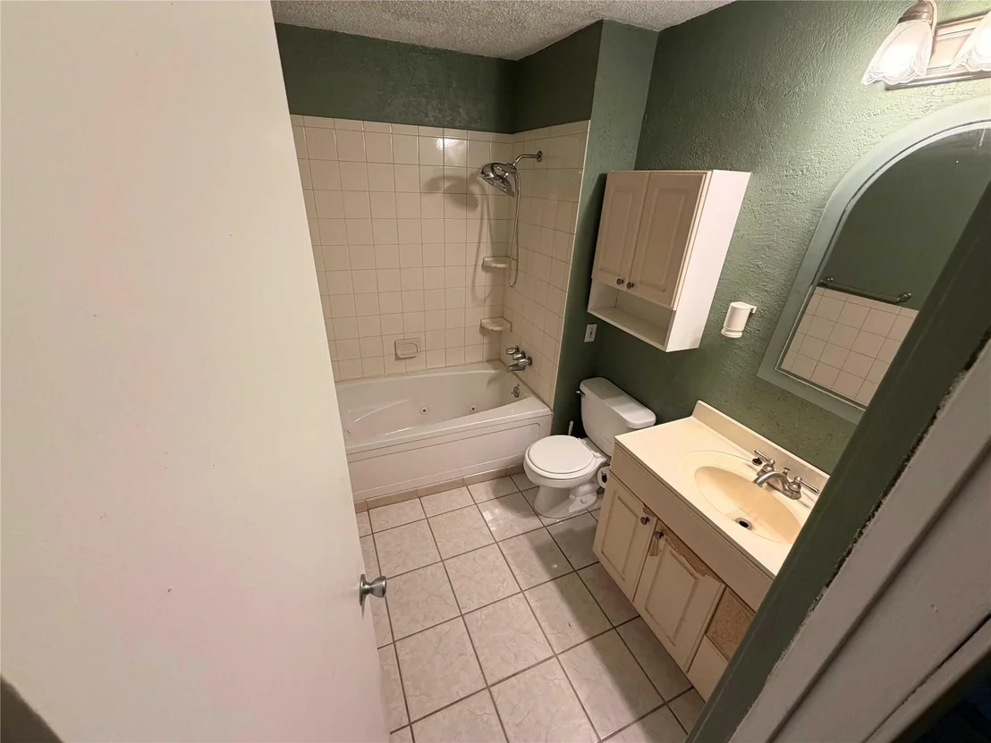 Photo of 14631 Leacrest Drive