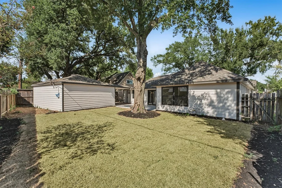 Photo of 2807 Shadowdale Drive