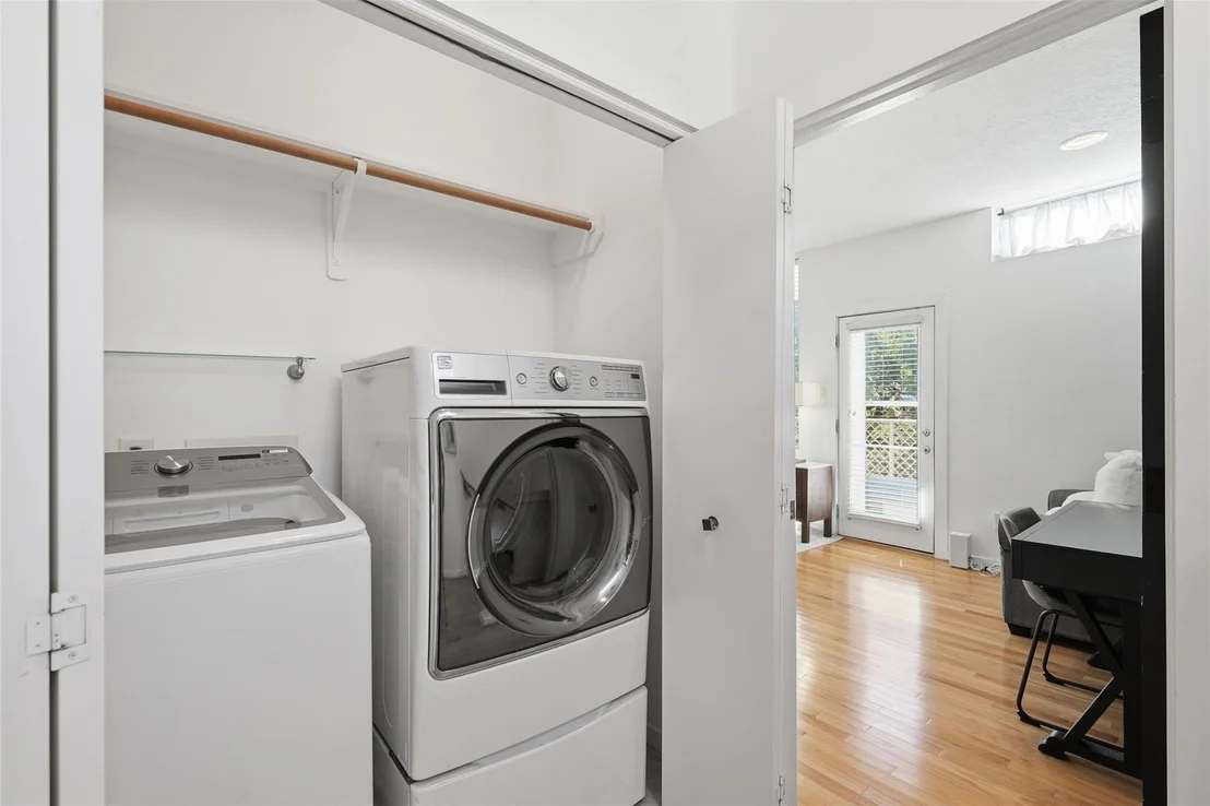Photo of 2718 Jackson Street