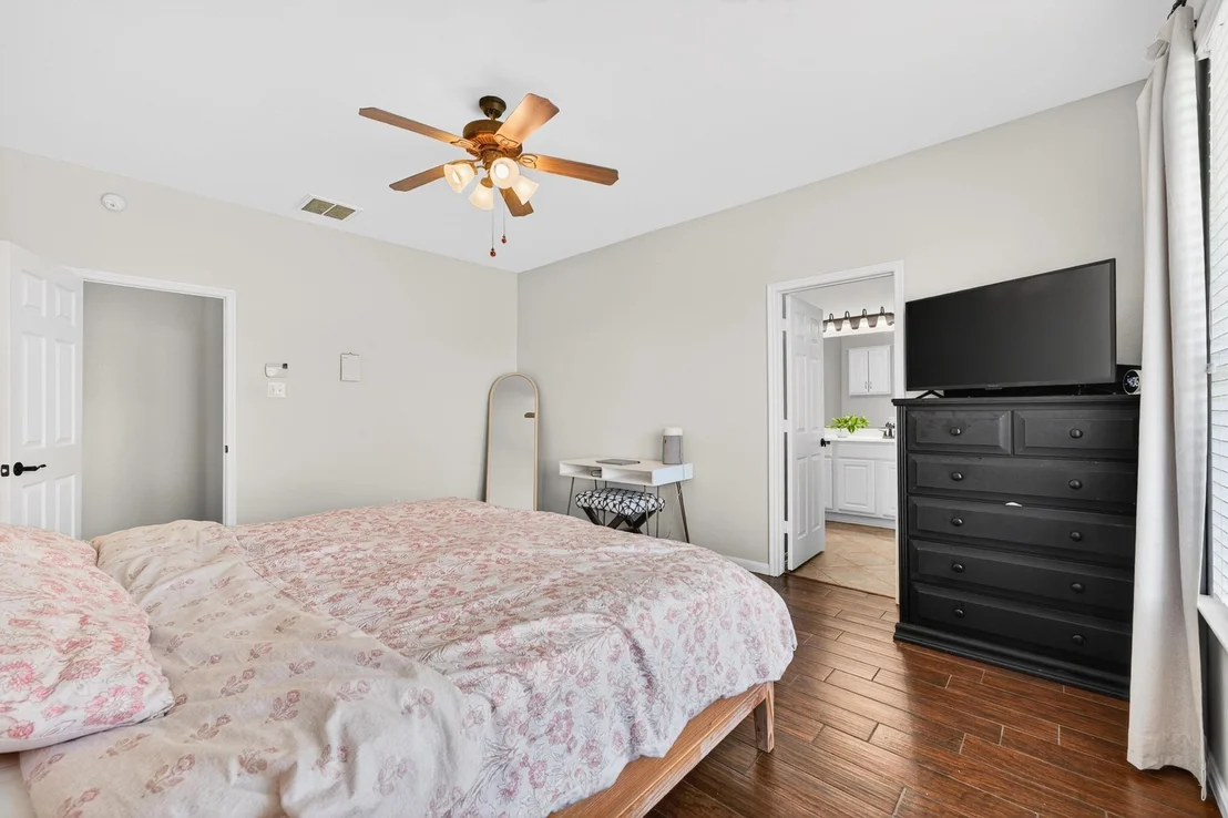 Photo of 15226 Olmstead Park Drive