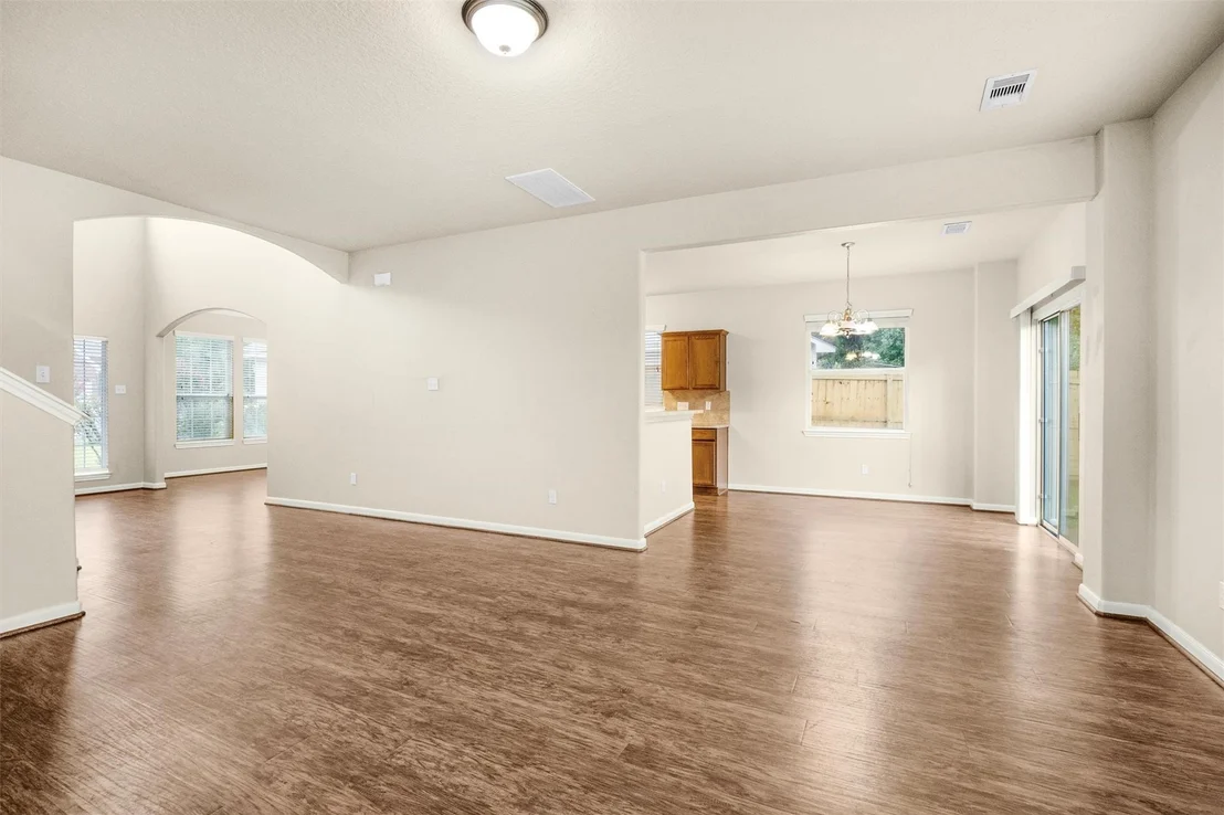 Photo of 996 Oak Glen Drive