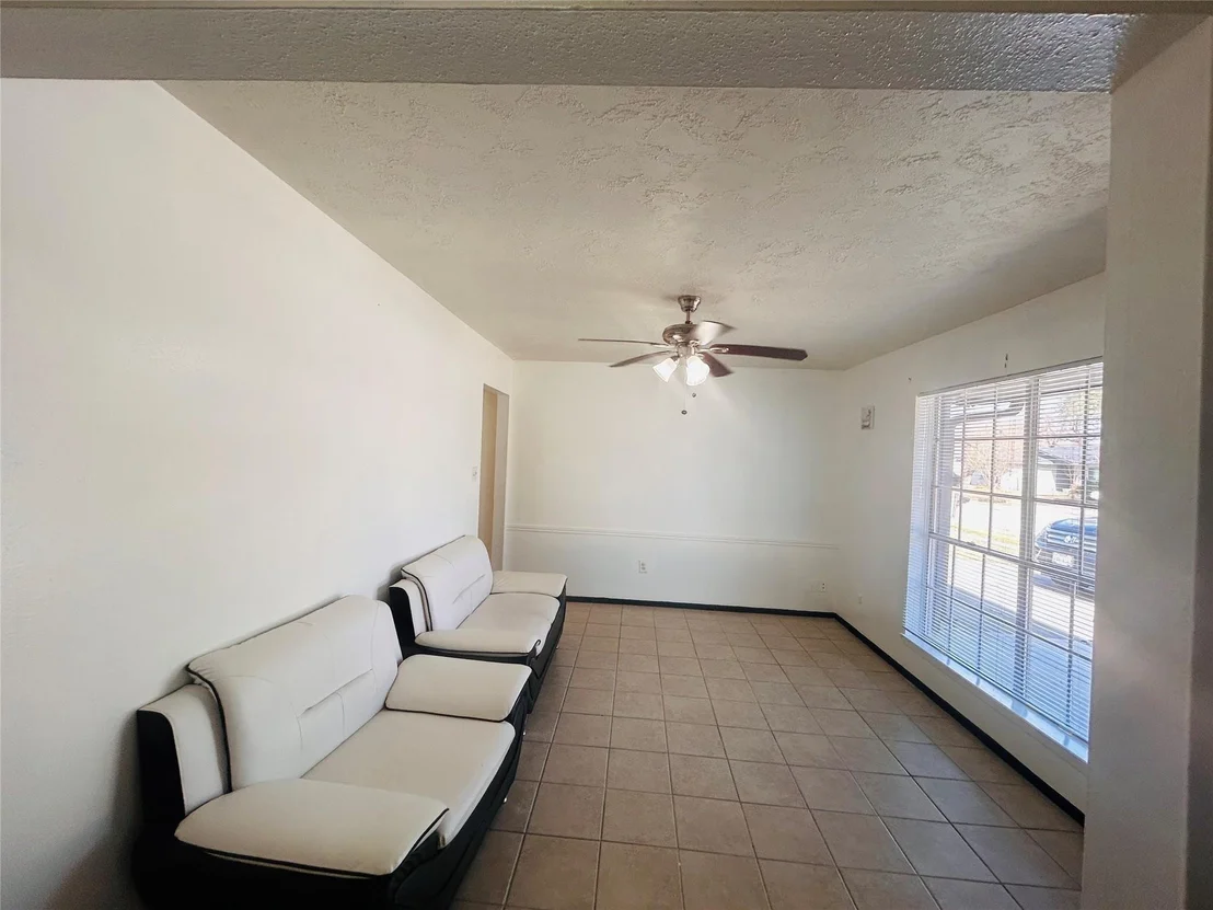 Photo of 10502 Long River Drive