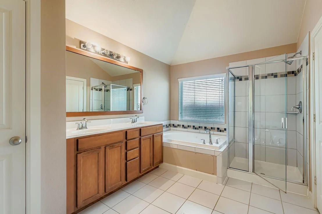 Photo of 4007 Pinecrest Hollow