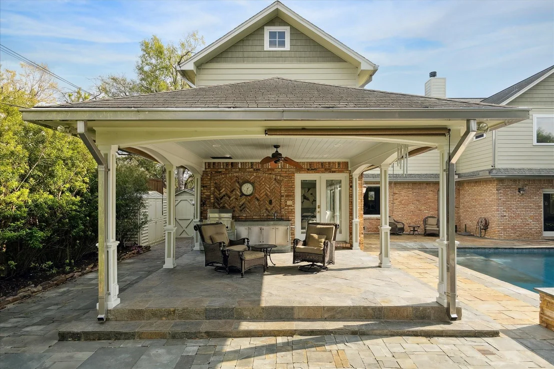 Photo of 7314 Main Street