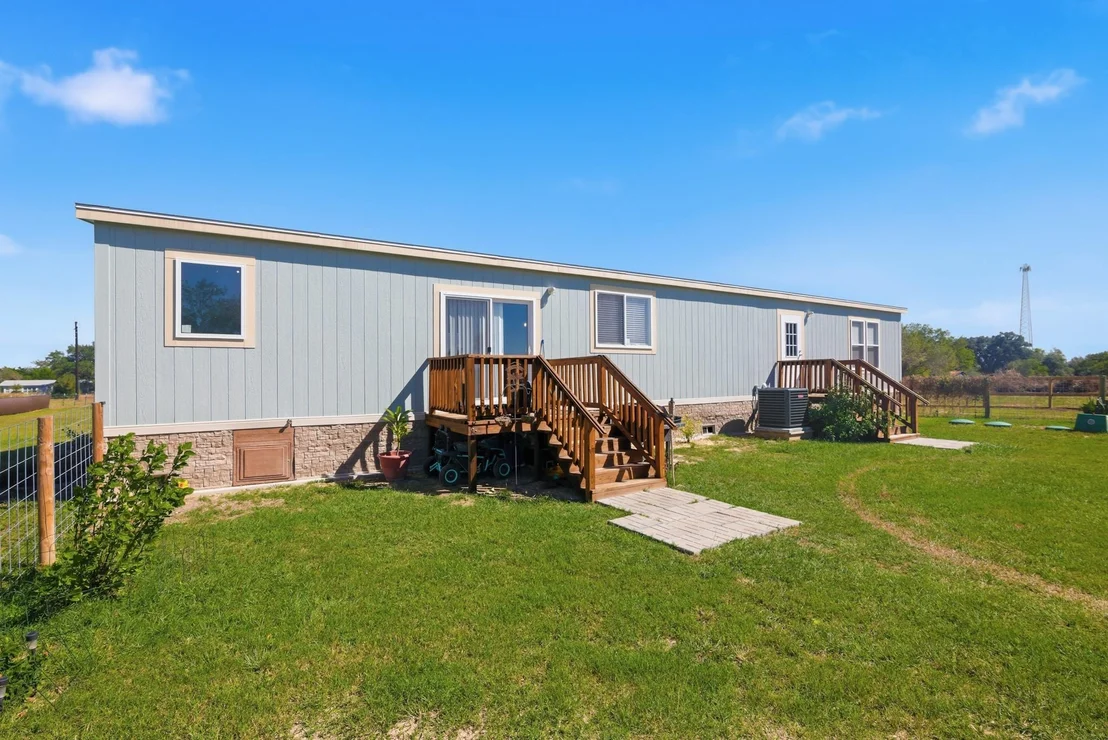 Photo of 12128 County Road 1