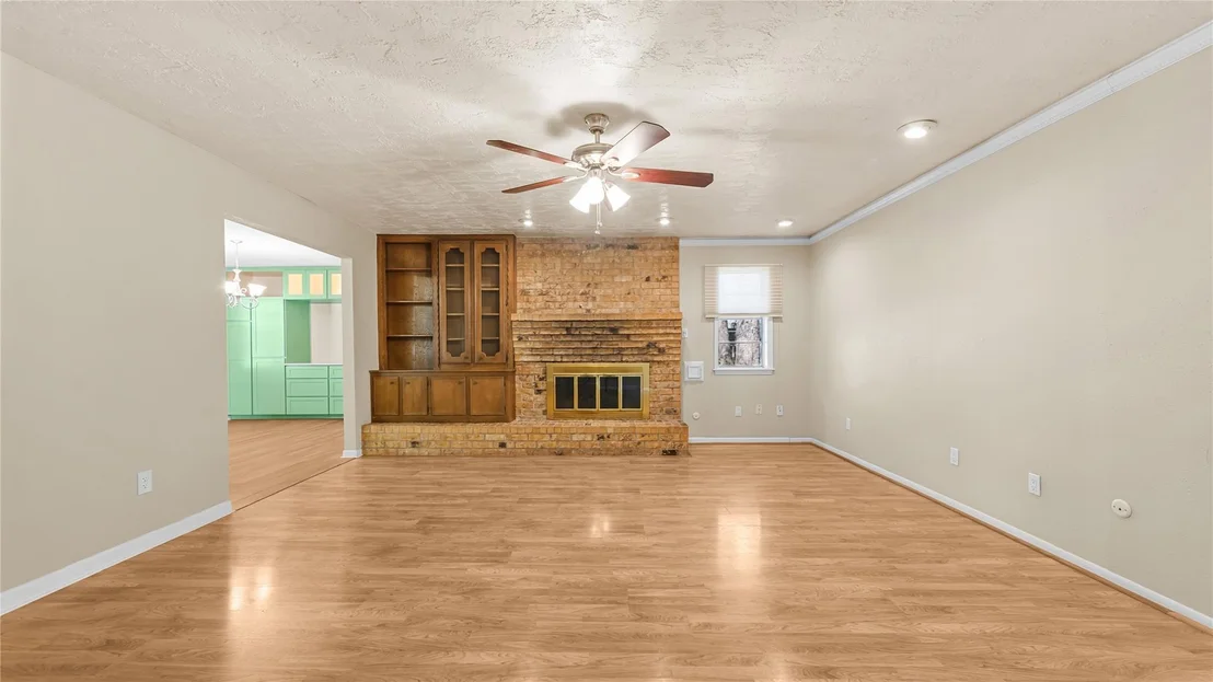 Photo of 1711 Woodhue Drive