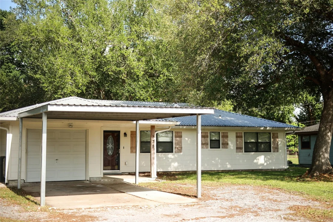 Photo of 328 Paula Avenue