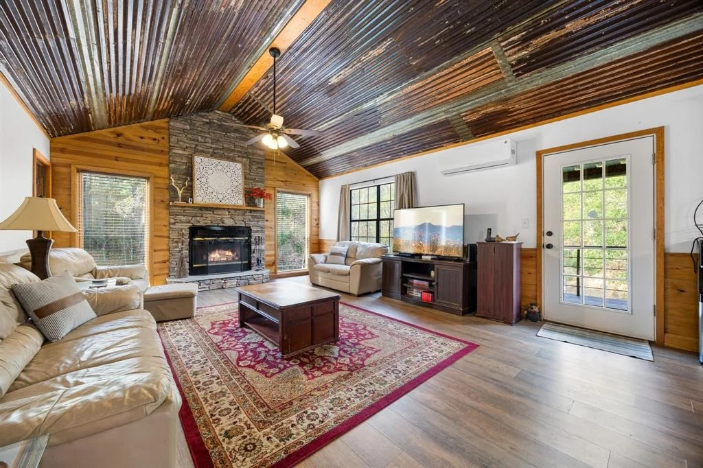 Photo of 451 Spring Ridge Road