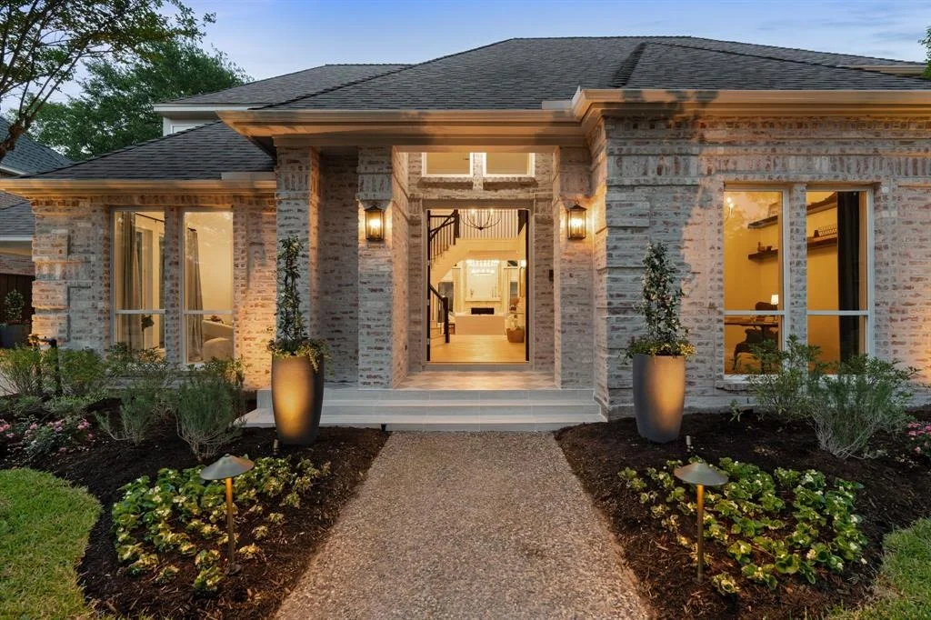 Photo of 407 Sandy Bluff