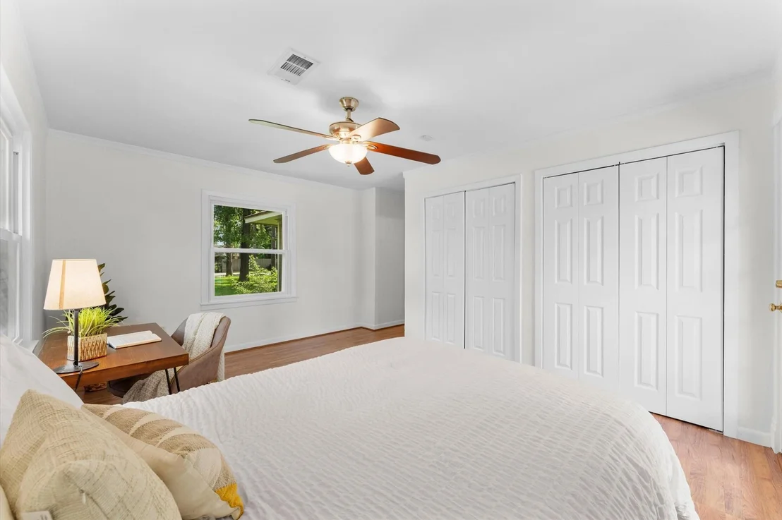 Photo of 4010 Brookwoods Drive