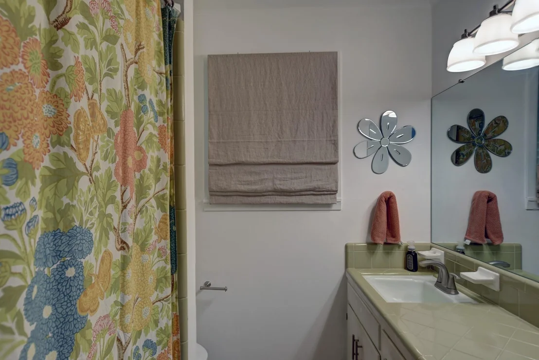 Photo of 204 Meadow Lane