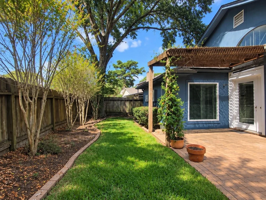 Photo of 15823 Oak Mountain Drive