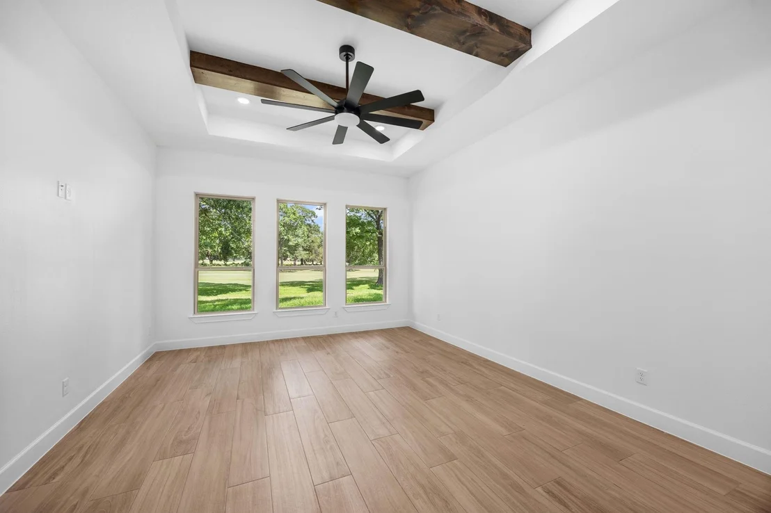 Photo of 220 Birdie Dr