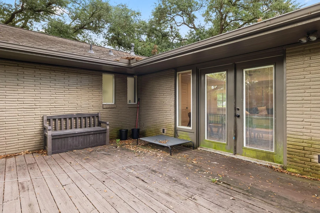Photo of 5018 Willowbend Boulevard