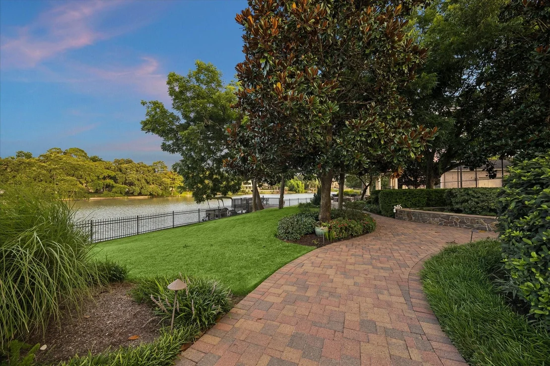 Photo of 7 Paradise Point Drive