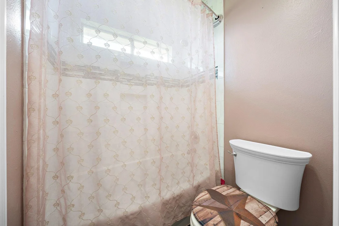 Photo of 815 Arlington Lane