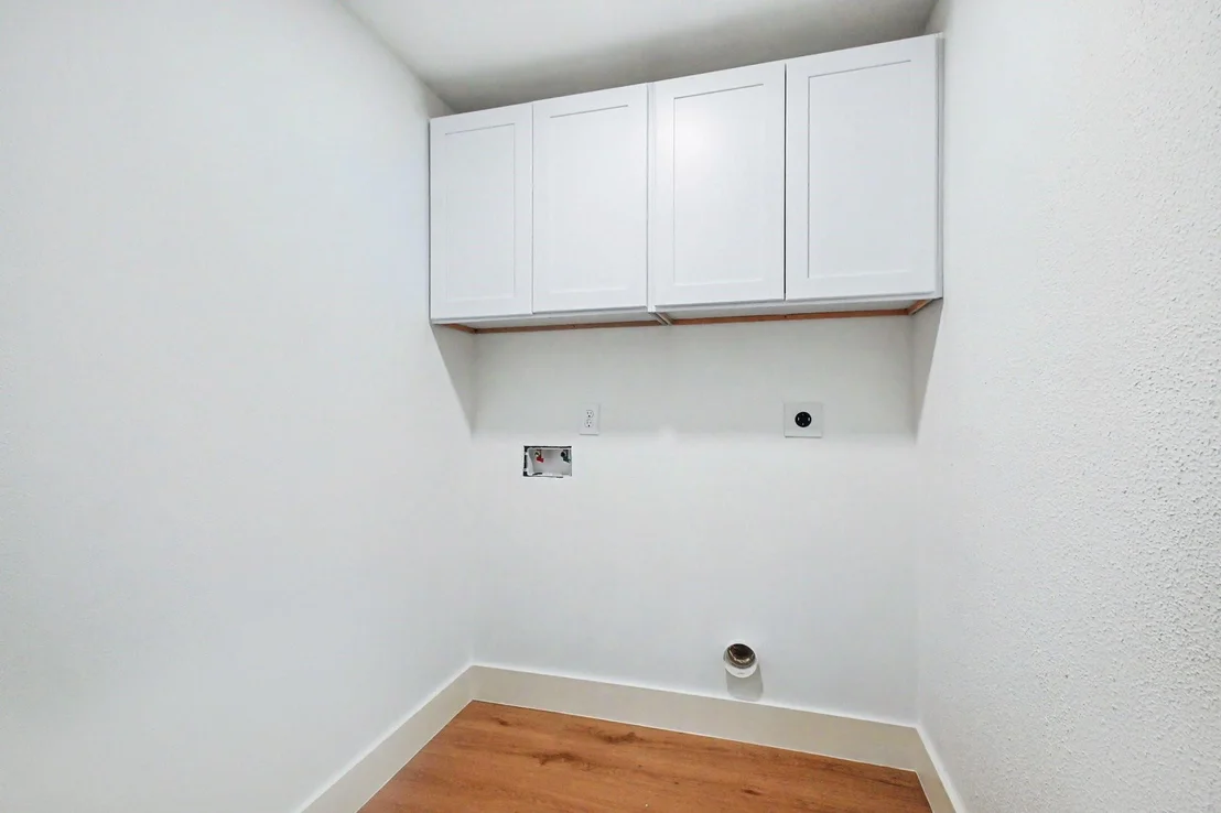 Photo of 5443 Redstart Street