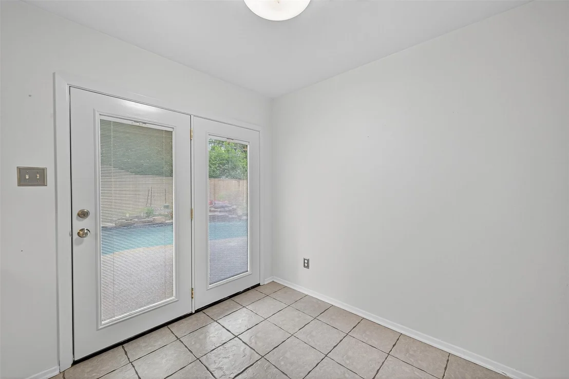 Photo of 6926 Pine Grove Drive
