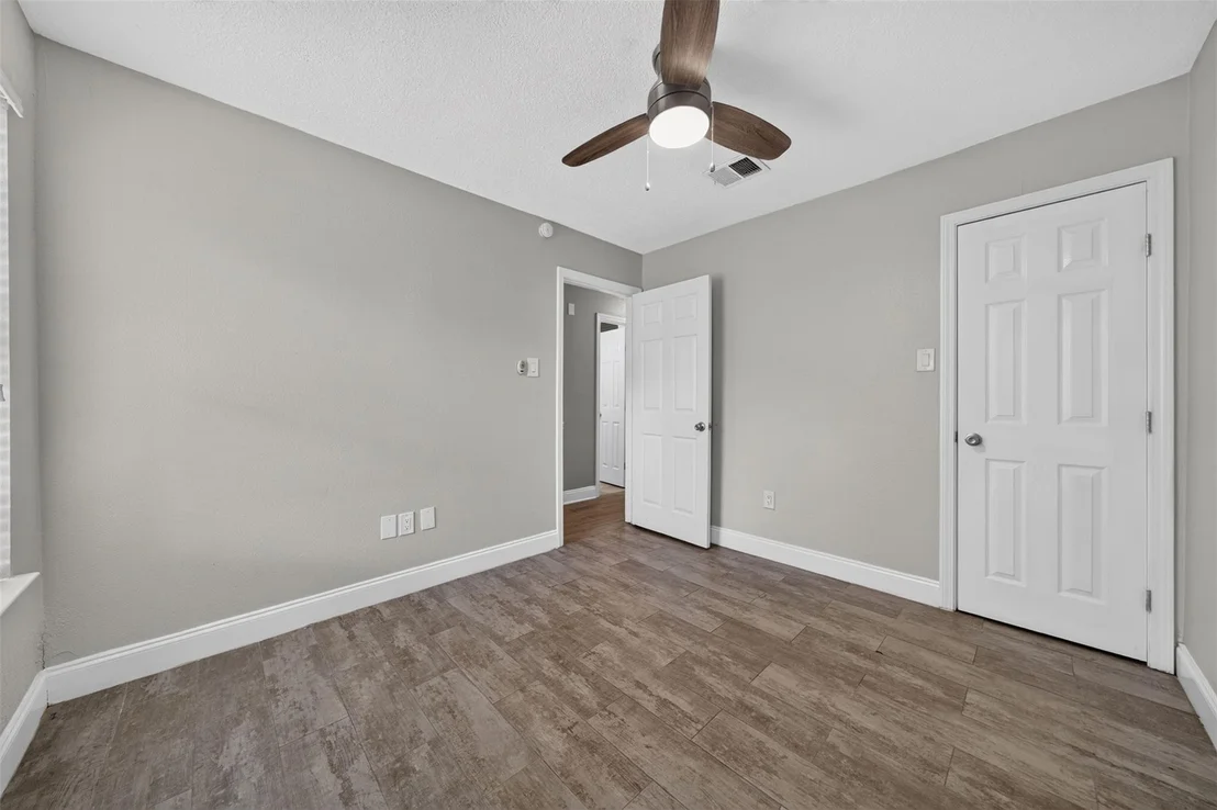 Photo of 2963 Shadow Trail Drive