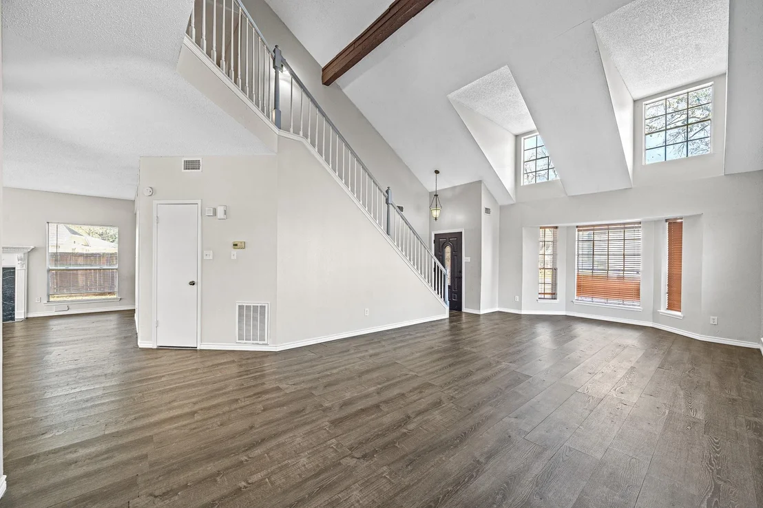 Photo of 11123 Gatesden Drive