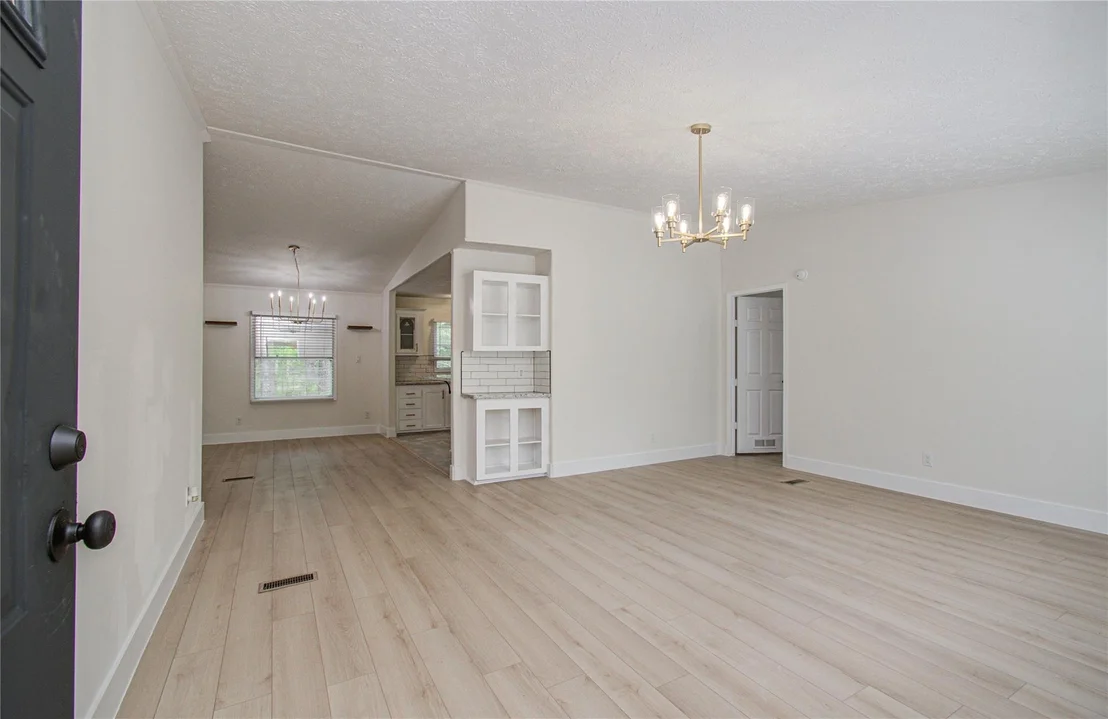 Photo of 4537 Grand Oaks Drive