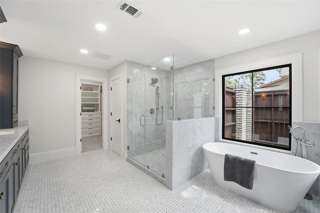 Photo of 4907 Pine Garden Drive E