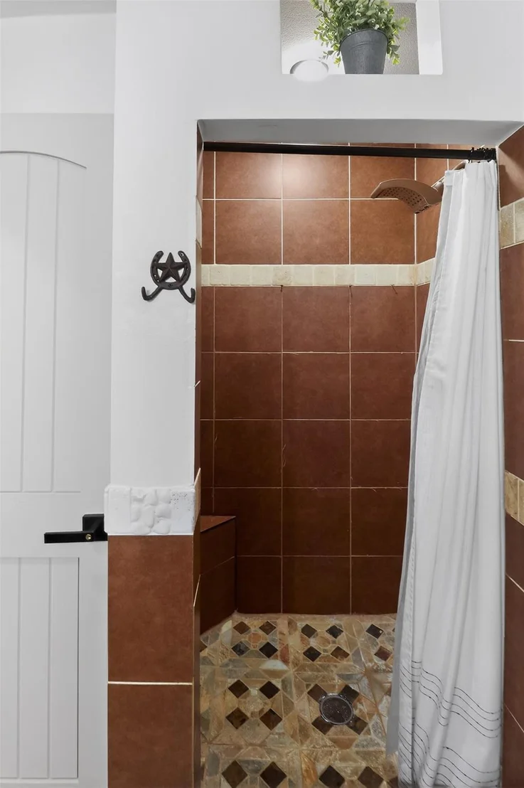 Photo of 8935 Glen Shadow Drive