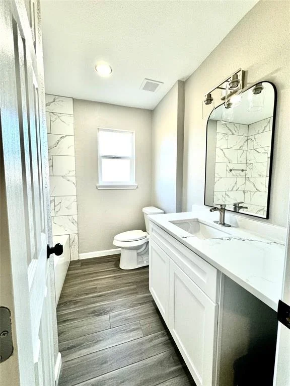 Photo of 6814 Sandy Oaks Drive