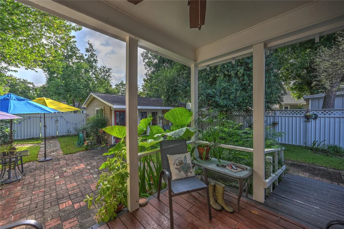 Photo of 156 2nd Avenue
