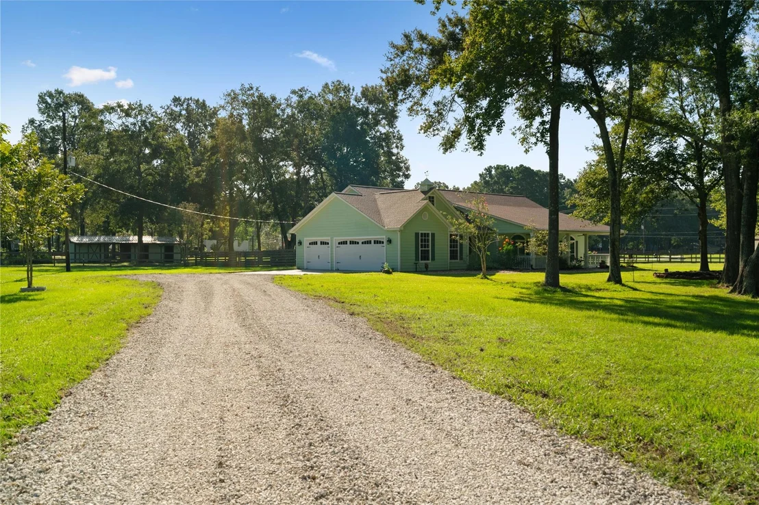 Photo of 28907 Valley Commons Drive