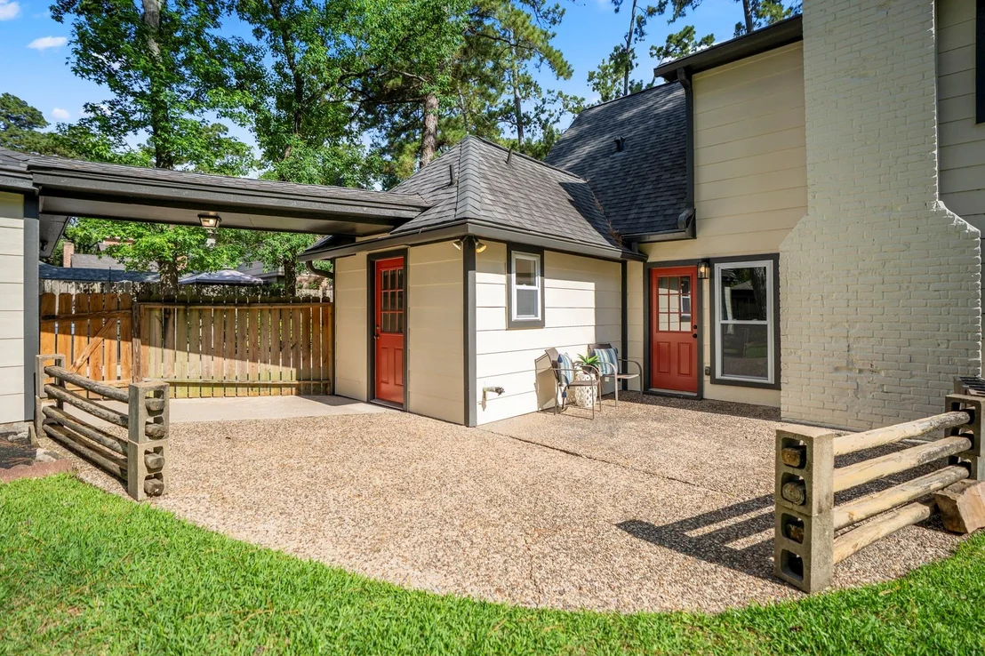 Photo of 6303 Larkmount Drive