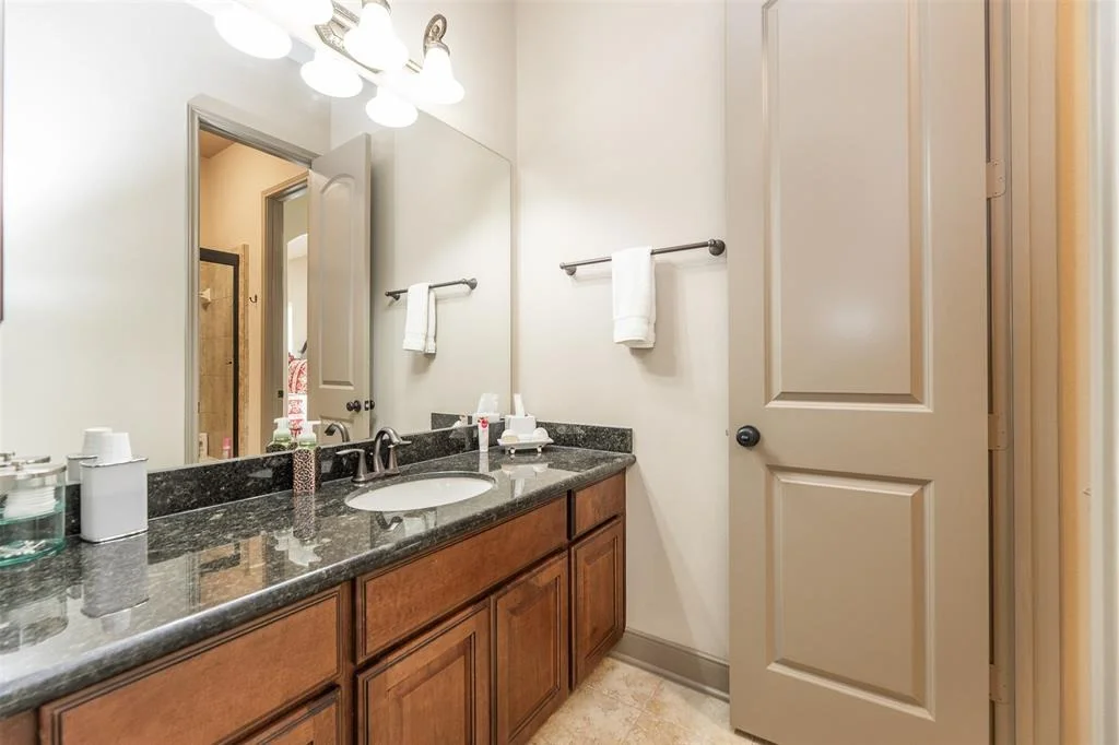 Photo of 13806 Lake Port