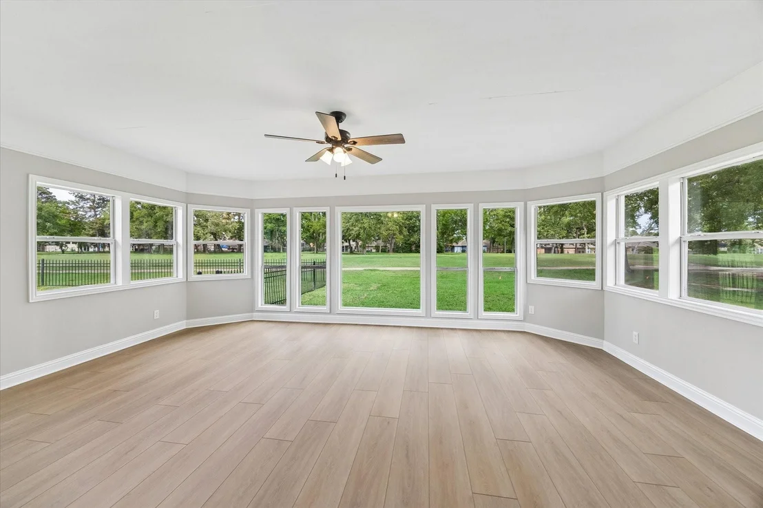Photo of 20435 Perryoak Drive