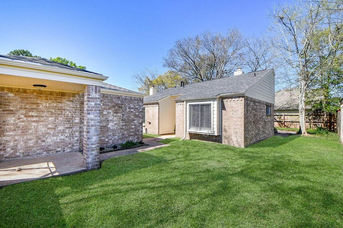 Photo of 18542 Trail Bend Lane