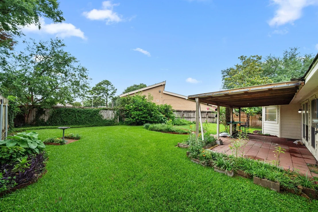 Photo of 902 Mesa Terrace Drive
