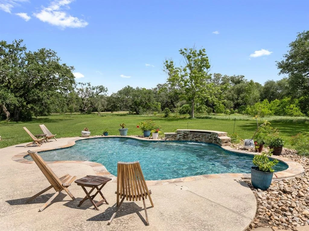 Photo of 44 Center Tree Drive