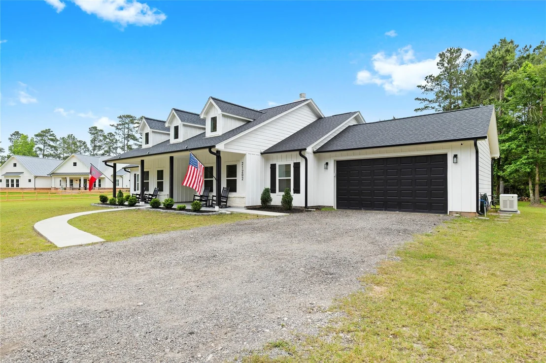 Photo of 21202 Peach Bend
