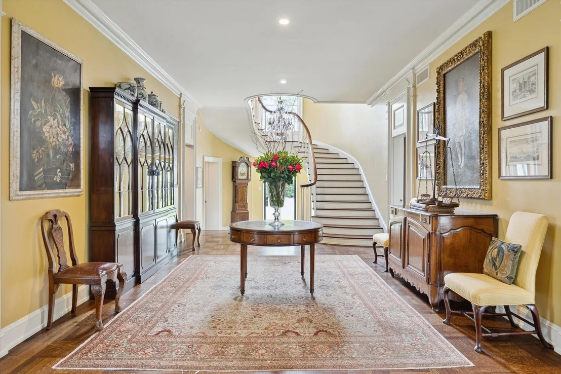 Photo of 4019 Inverness Drive