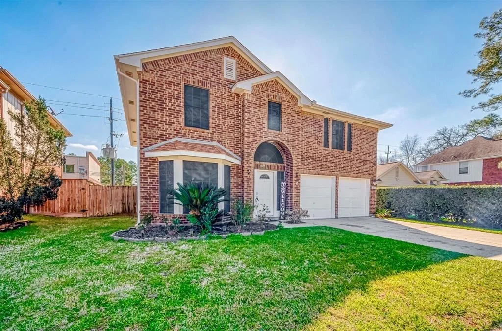 Photo of 16107 Lakestone Drive