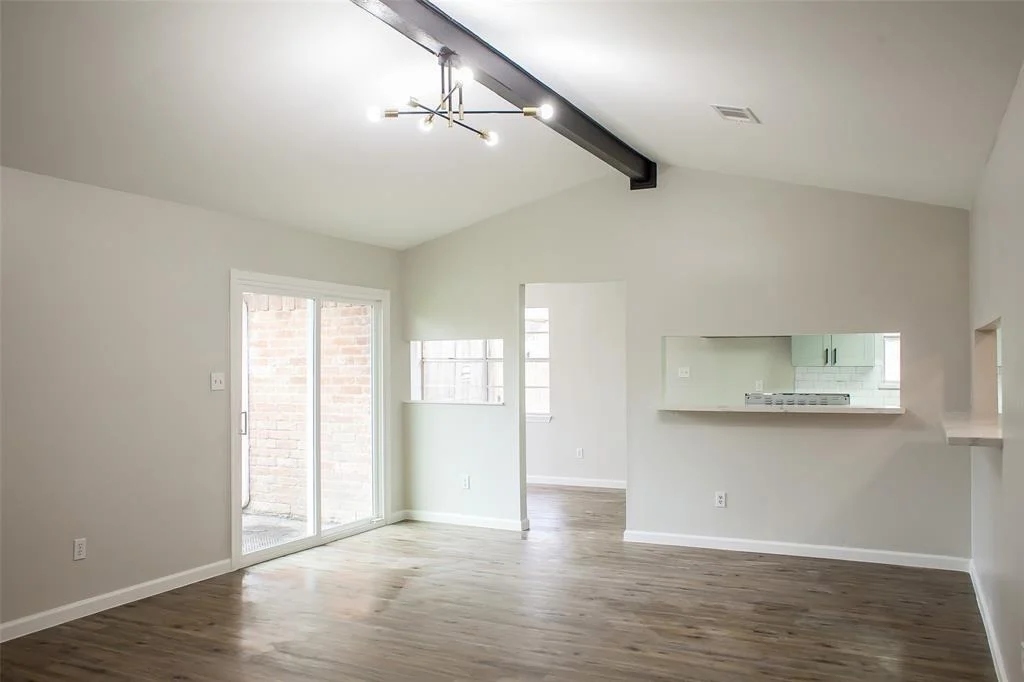 Photo of 1222 Lynn Lane