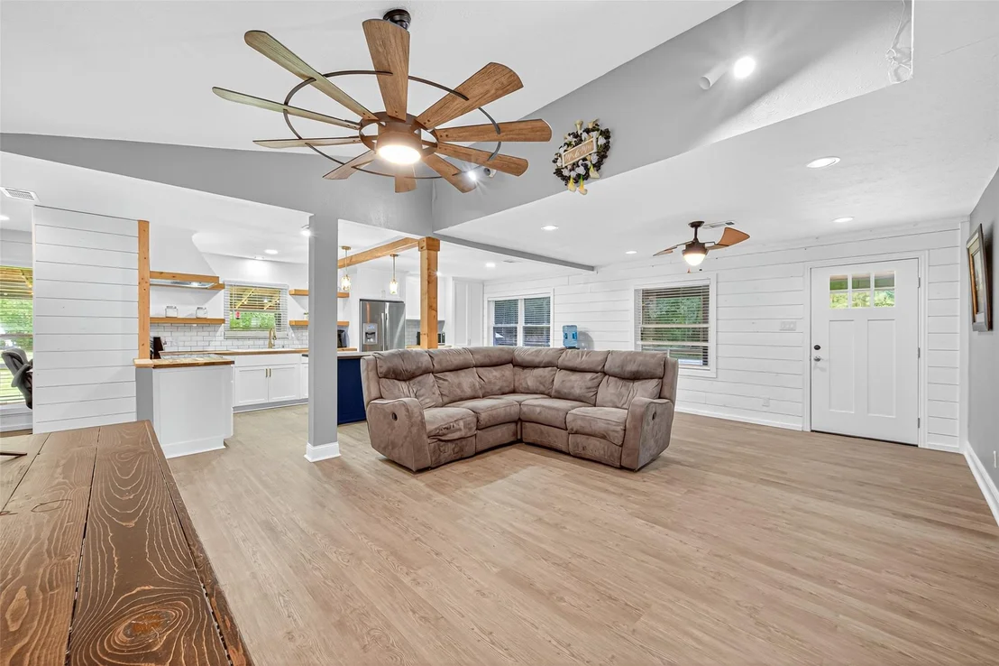 Photo of 507 Springwater Drive